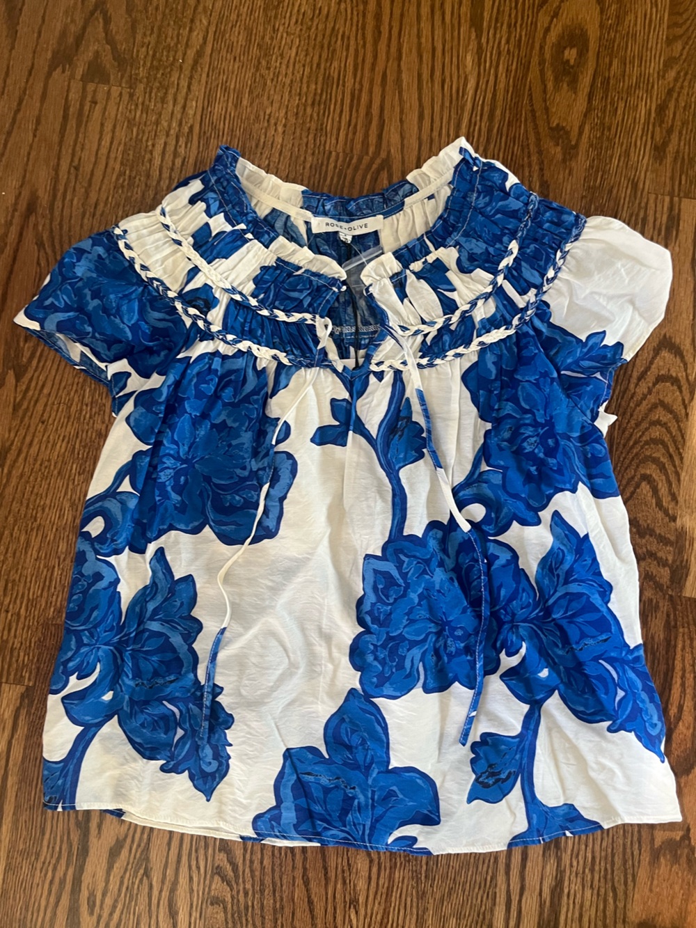 NWT Rose + Olive Blue Floral Top